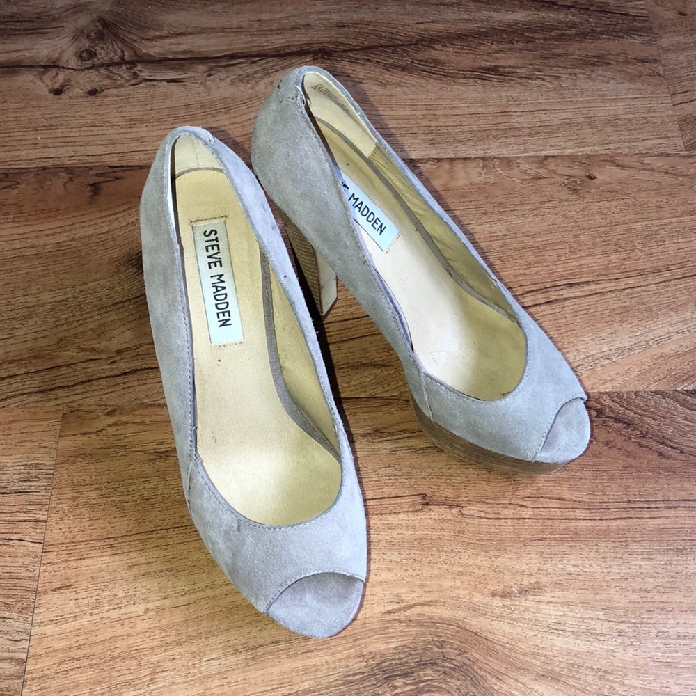 Grey/Taupe Steve Madden Faux Suede Heels Size 6.5